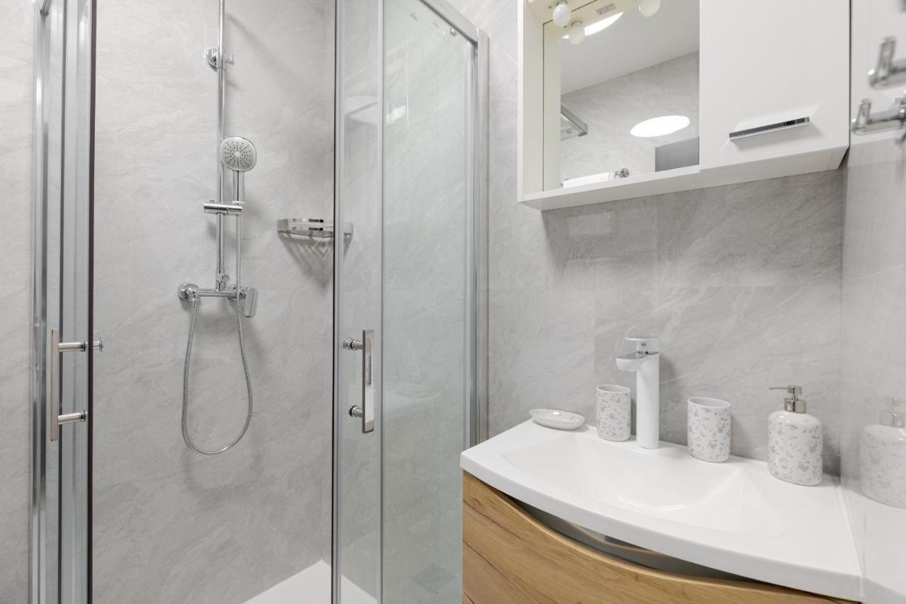 Apartman Downtown Dl Загреб Екстериор снимка