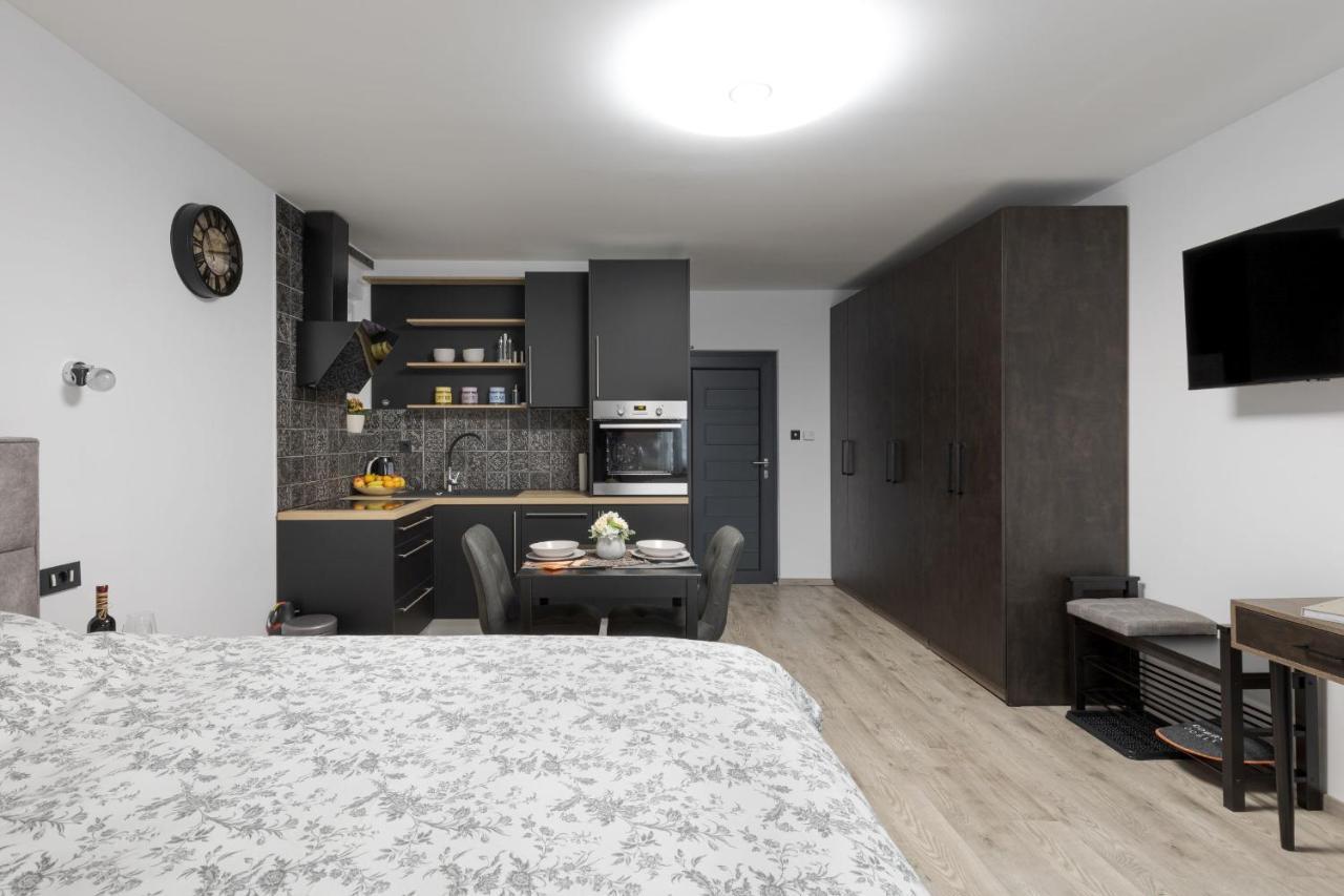 Apartman Downtown Dl Загреб Екстериор снимка